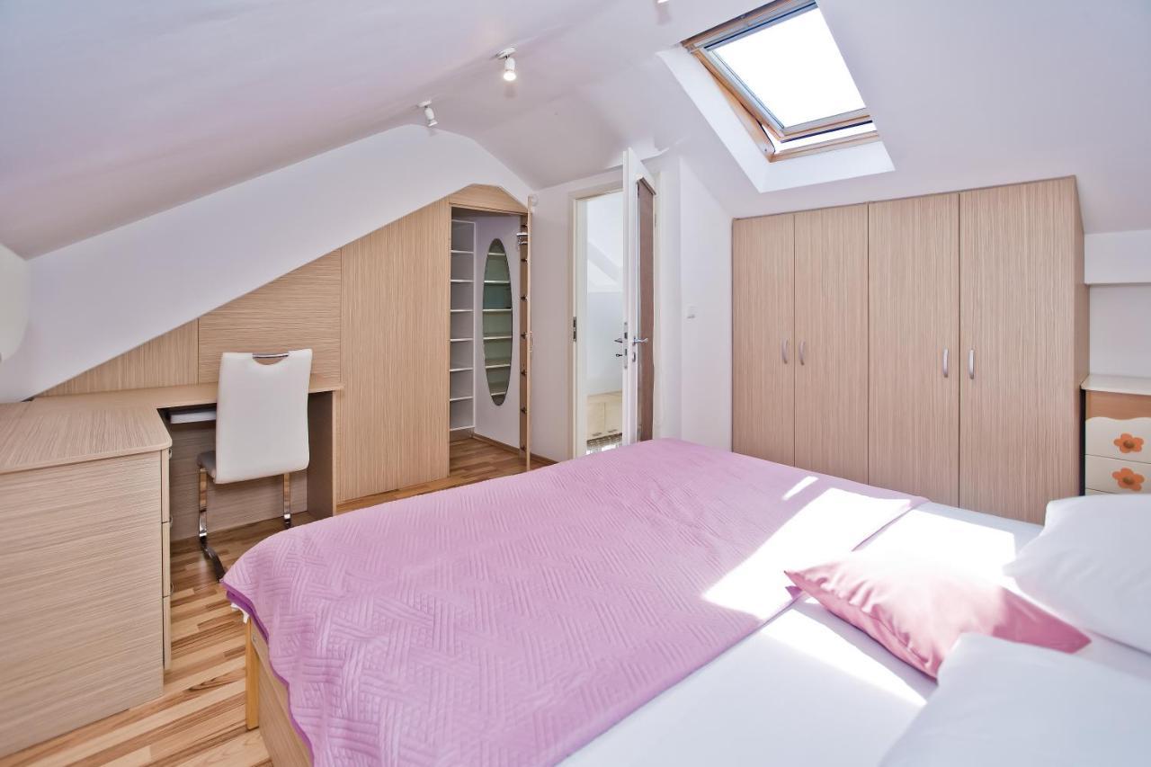 Relaxing Holiday Sunset Apartment Хвар Экстерьер фото